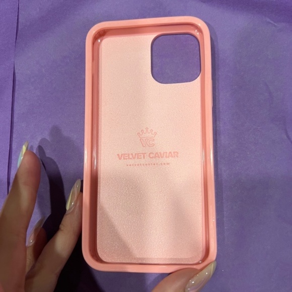 Velvet Caviar Don’t Touch Me Case - Picture 3 of 3